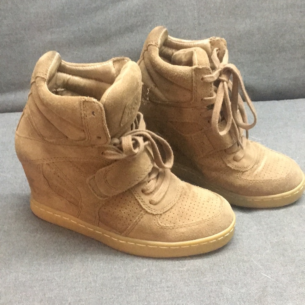 Ash sneakers